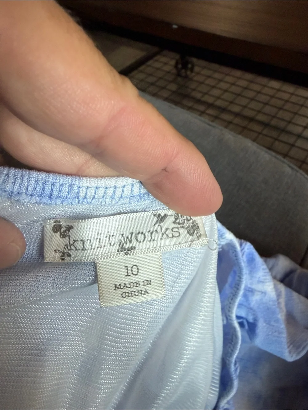 Knitworks soft tie